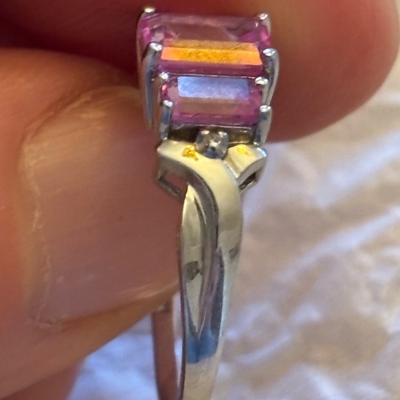 10k White Gold Pink Sapphire and Diamond Chip Ring Size 7 - Picture 5 of 7